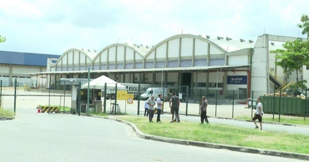 Criminosos assaltam terminal de cargas de empresa aérea no Aeroporto Galeão