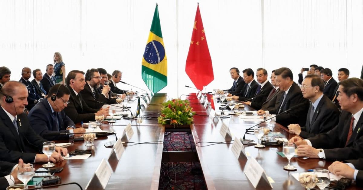 'China cada vez mais faz parte do futuro do Brasil', diz Bolsonaro 