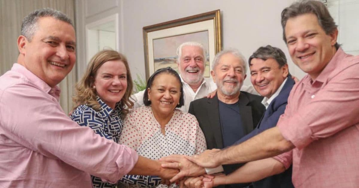 Lula publica em rede social foto do encontro em Salvador com Rui, Wagner e Haddad