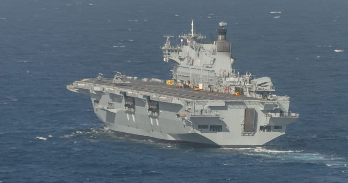 Marinha identifica 30 navios de 11 bandeiras em investigação do petróleo no Nordeste 