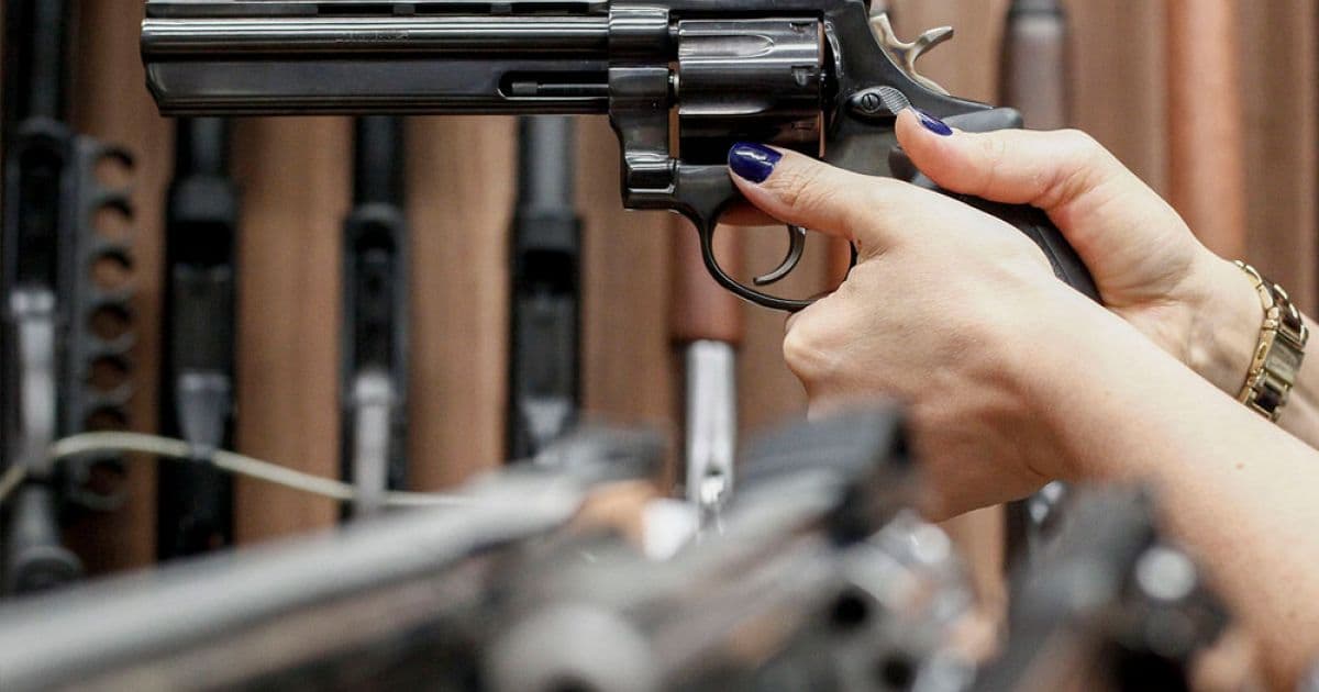 Empresa de armas 'Sniper' é alvo de operação contra sonegação fiscal em Salvador