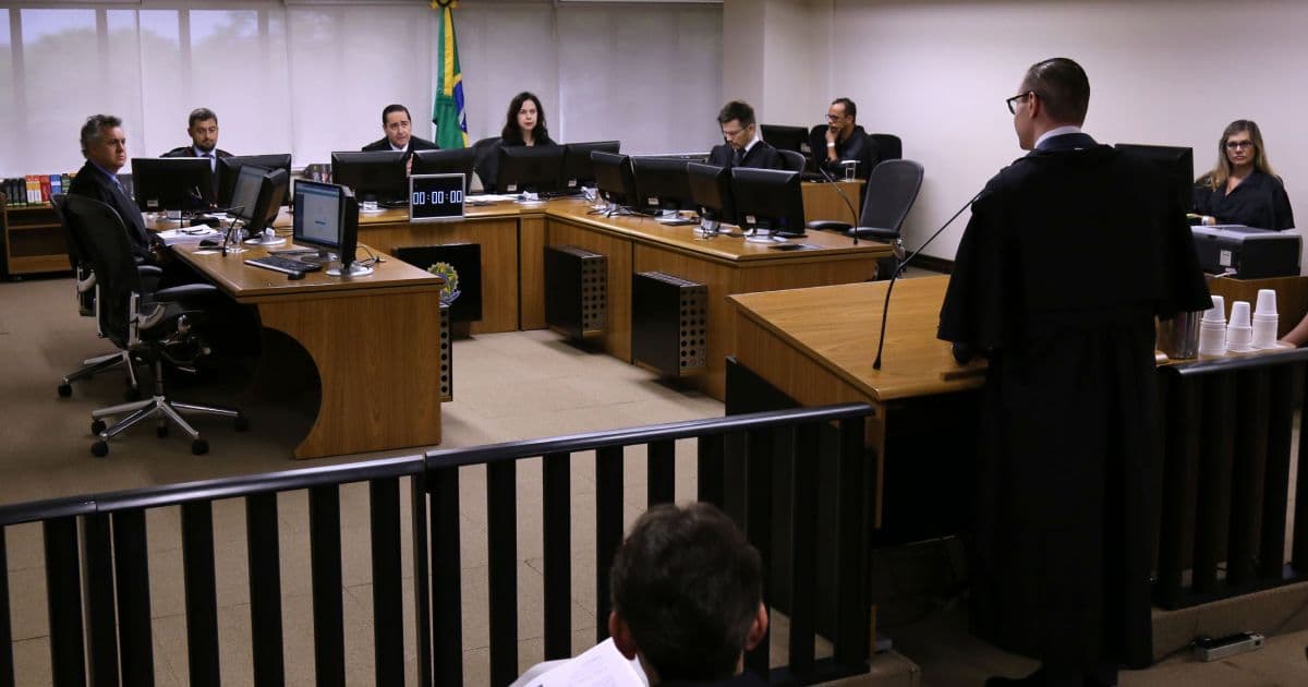 TRF-4 decide por condenação e ampliação de pena de Lula no caso do sítio de Atibaia