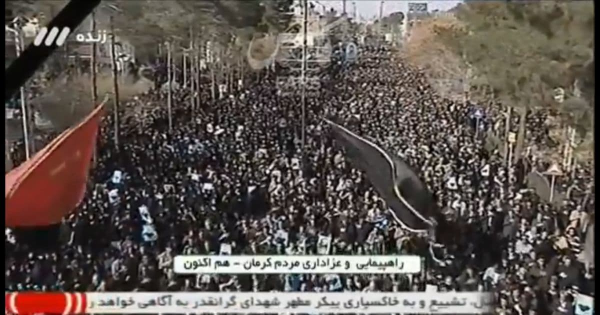 Milhares de pessoas protestam na capital do Irã por morte de general Suleimani
