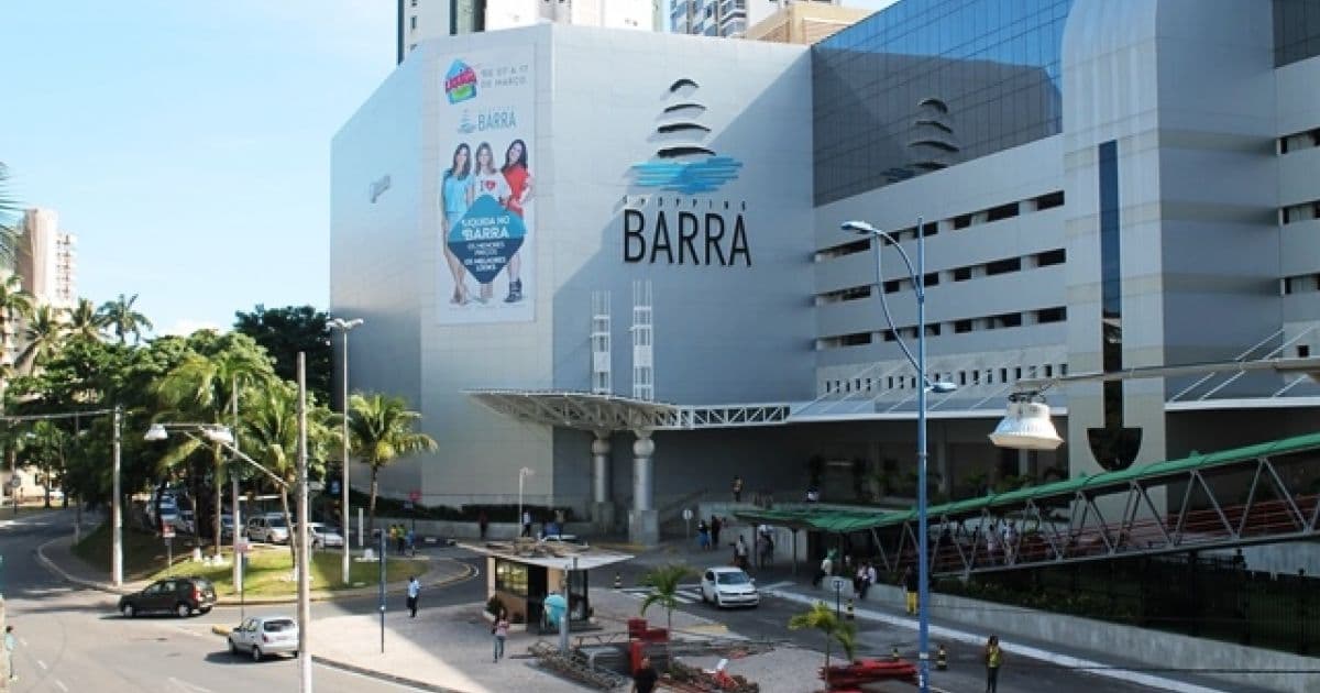 Homem denuncia ataques homofóbicos e ameaça de segurança do Shopping Barra