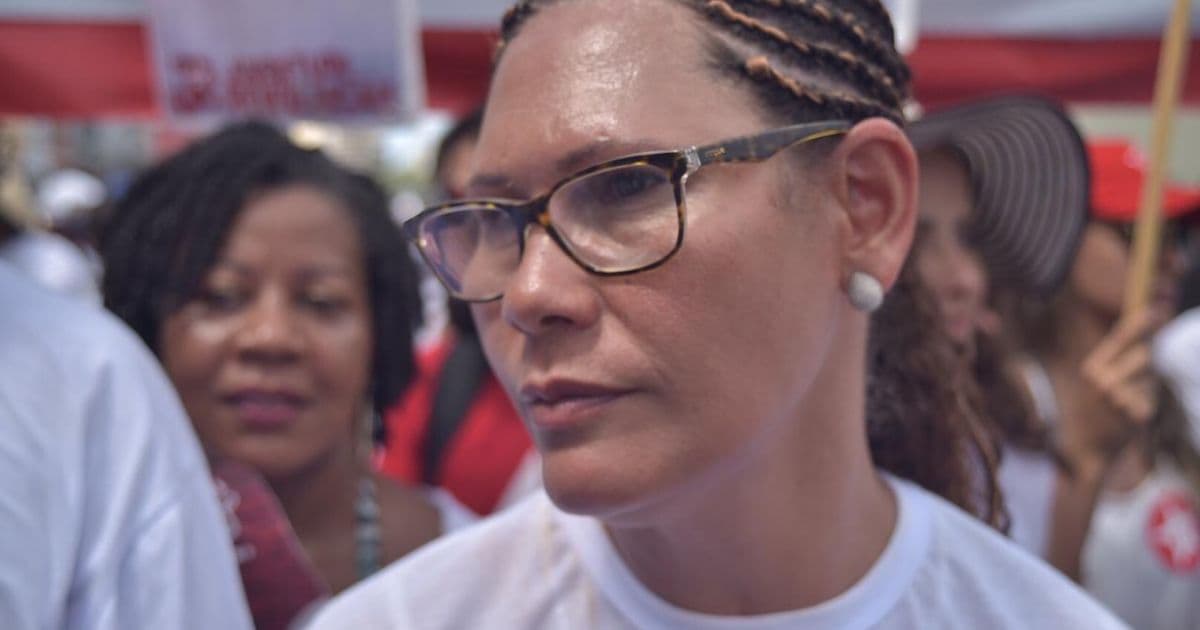 Entendimento de que 'é a vez das mulheres negras' amadurece no PT baiano, diz Fabya Reis