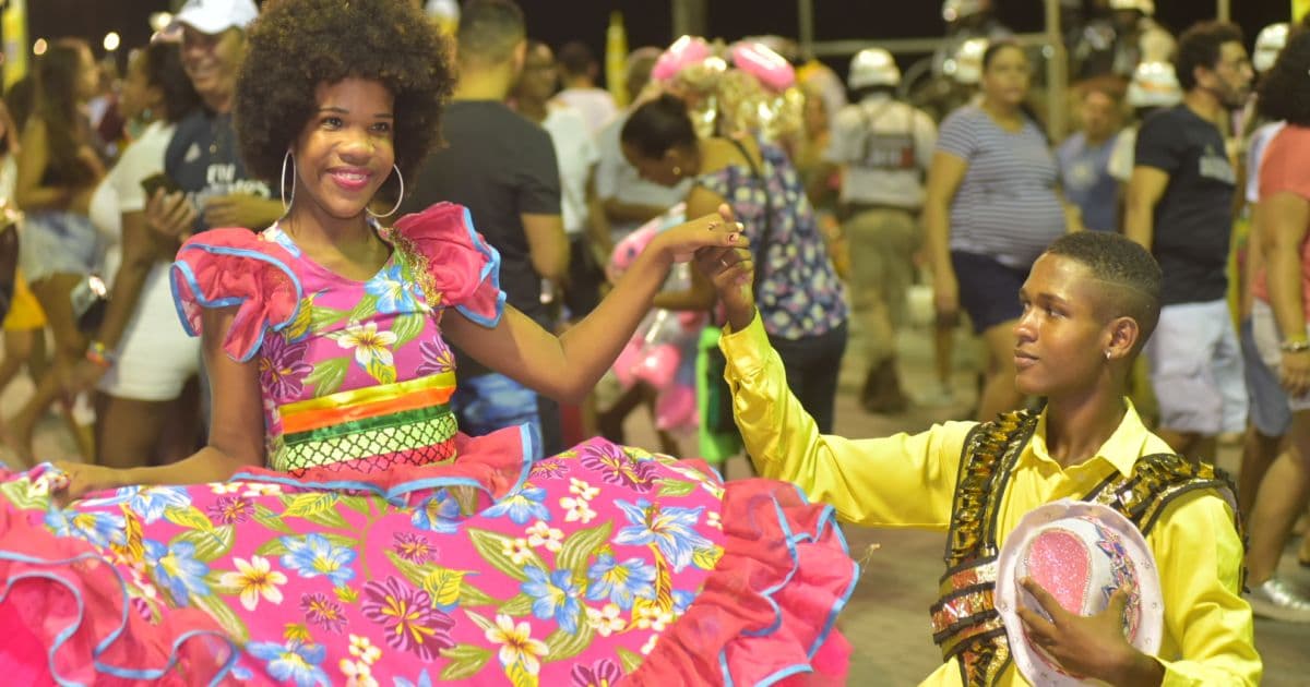 Colorido, diversidade e mistura de culturas marcam desfiles do Fuzuê 2020