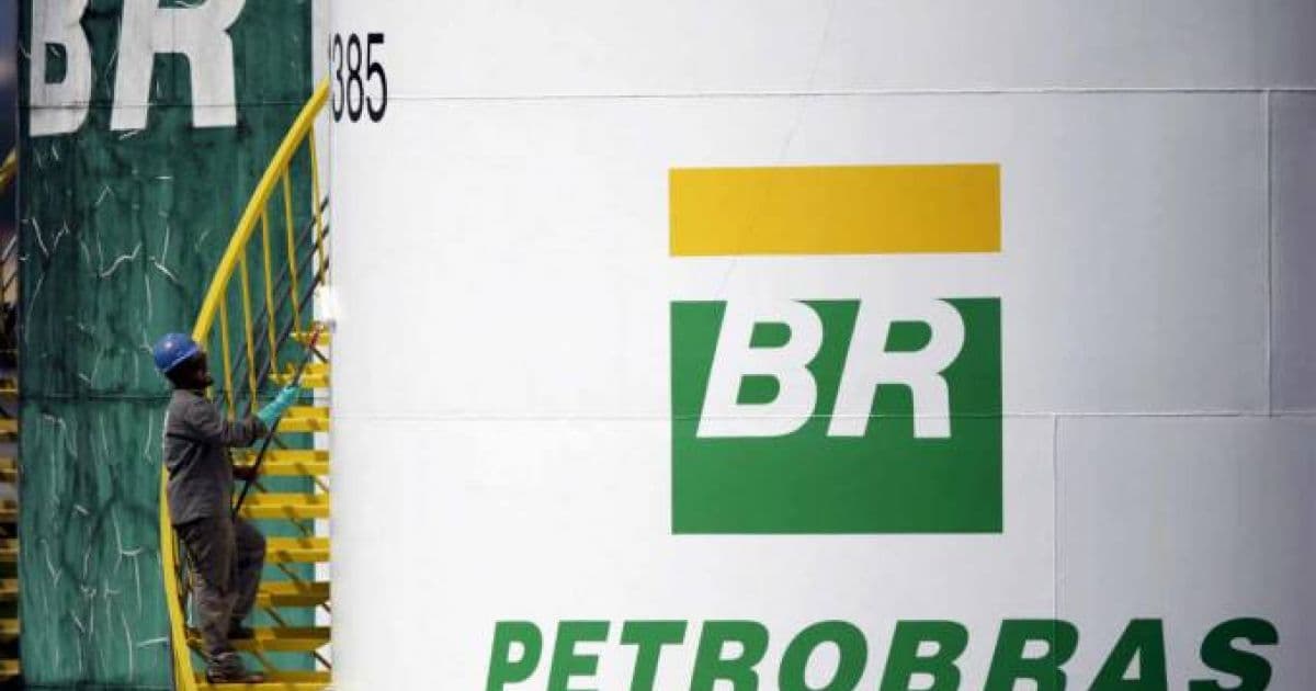 Com greve, Petrobras se prepara para importar combustível