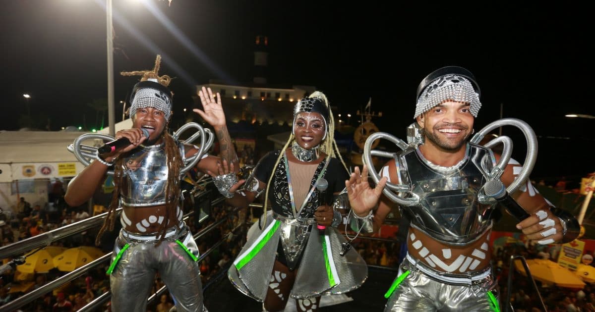 Timbalada começa desfile no Circuito Dodô, na Barra-Ondina