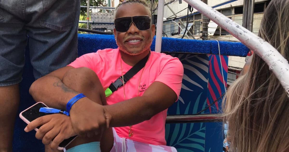 Humorista Cristian Bell fala da recepção calorosa dos fãs no Carnaval: 'Perdi 2 correntes'