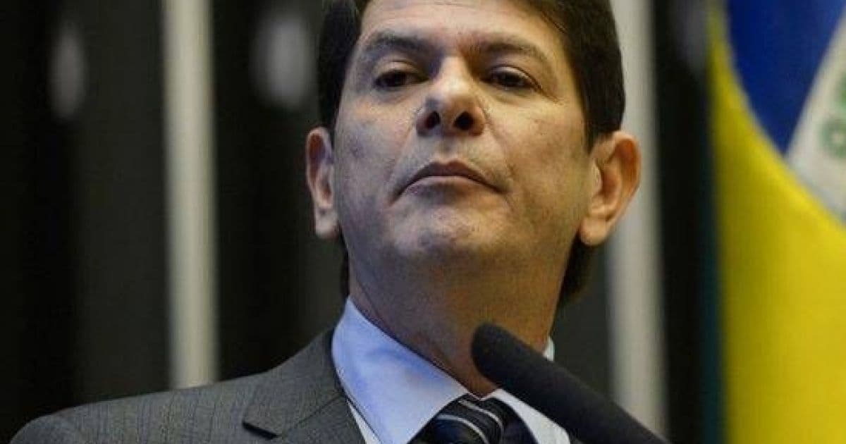 PDT avalia acionar filhos de Bolsonaro na Justiça por incitarem motim de PMs