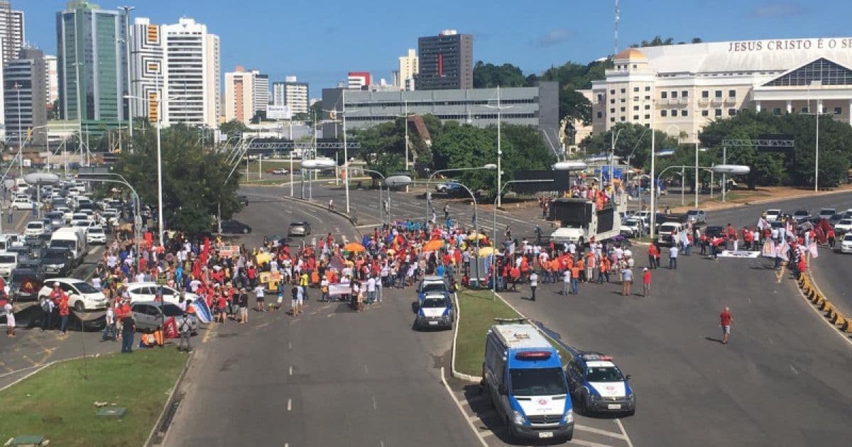 Revolta do buzu 2.0: Estudantes programam protesto contra reajuste em Salvador