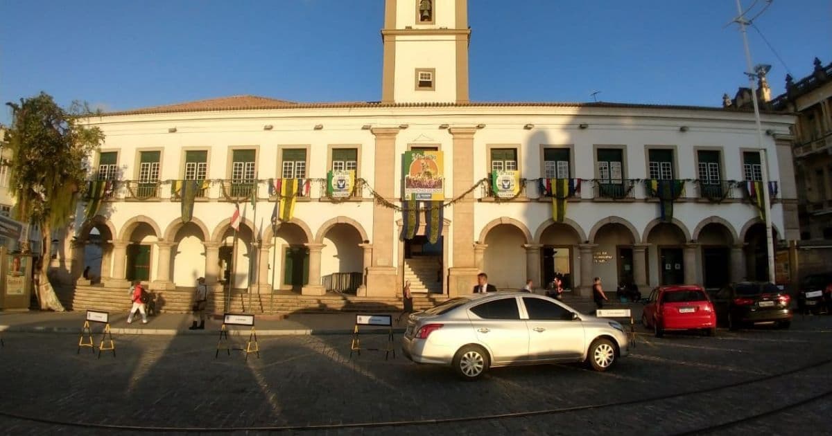 Câmara Municipal: 18 vereadores mudaram de partido durante janela; veja
