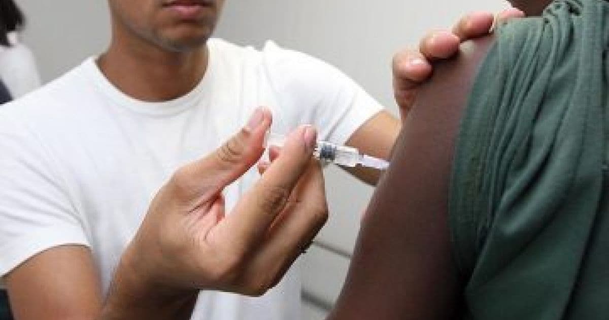 Sesab recebe nova remessa de vacinas contra a gripe; 417 municípios terão campanha