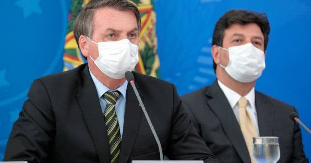 Após 'ajustar sintonia' com Mandetta, Bolsonaro avalia novo pronunciamento