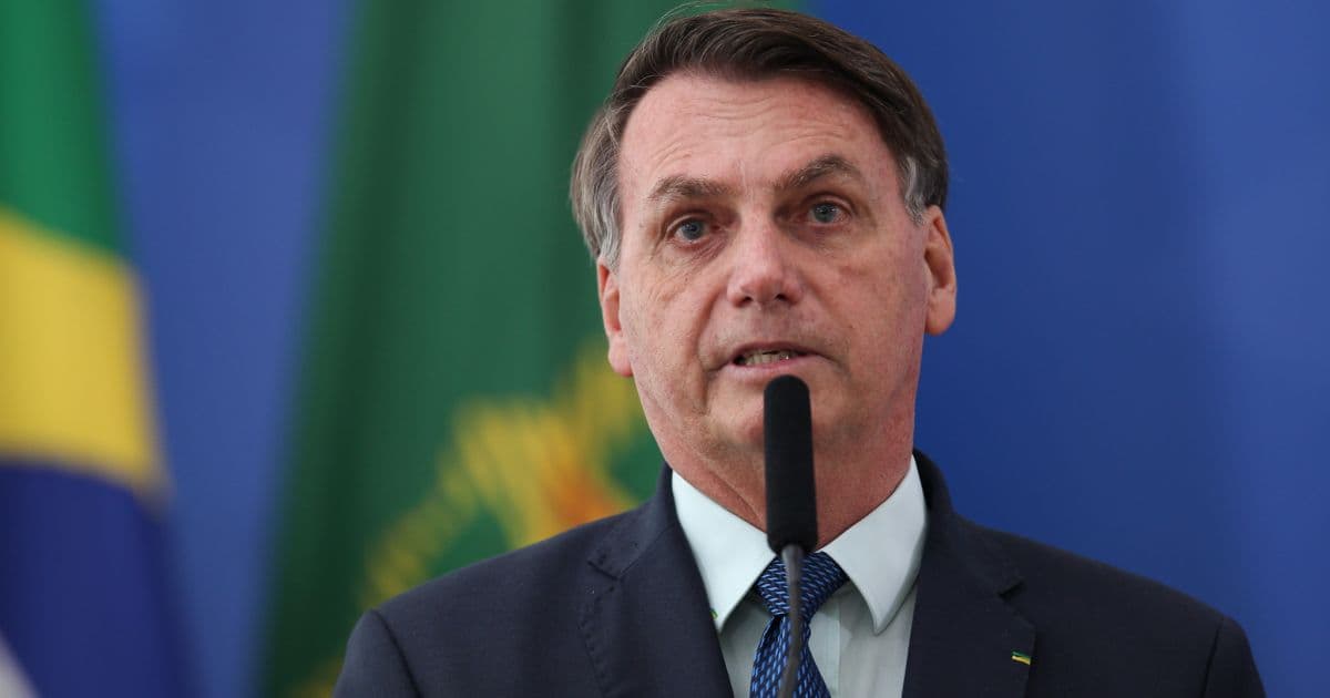 Bolsonaro nega interferência na PF e critica Moro por 'compromisso com próprio ego'