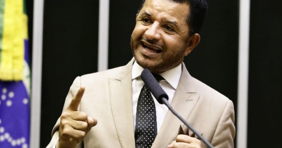 Bolsonarista, deputado Abílio Santana defende presidente em embate com Moro