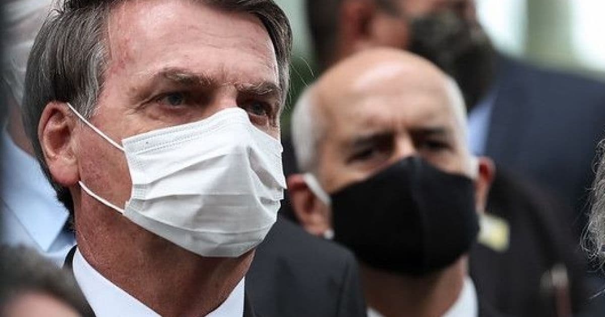 Exames para coronavírus de Bolsonaro deram negativo; presidente usou pseudônimos