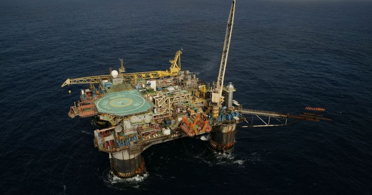 Paralisação de campos de petróleo pode gerar demissões; Bahia pode perder 5 mil empregos