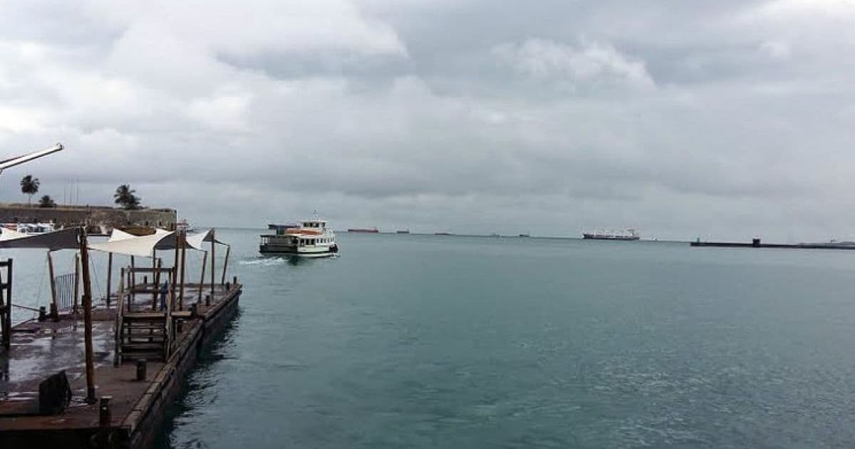 Travessia Salvador-Mar Grande é suspensa por conta do mau tempo