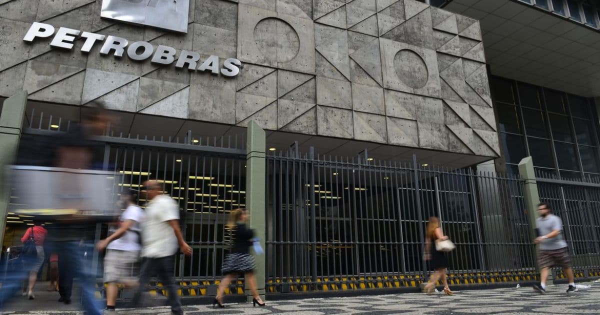 Petrobras espera adesão de mais de 9 mil funcionários em Plano de Demissão Voluntária