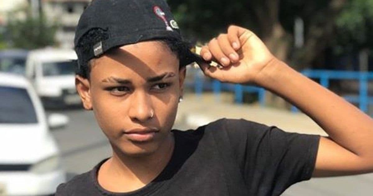 Bombeiros buscam menino de 15 anos que desapareceu na praia da Boca do Rio