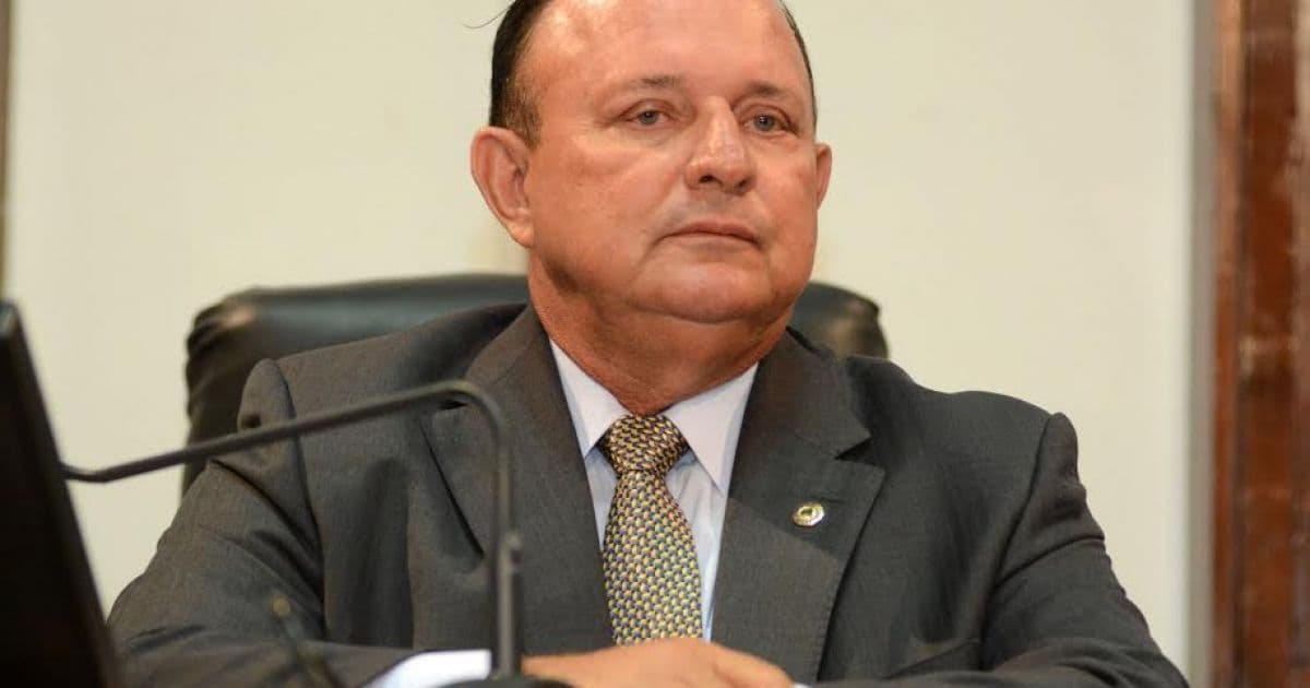 Adolfo Menezes diz que PP 'tensiona' reeleição de Nelson Leal na AL-BA