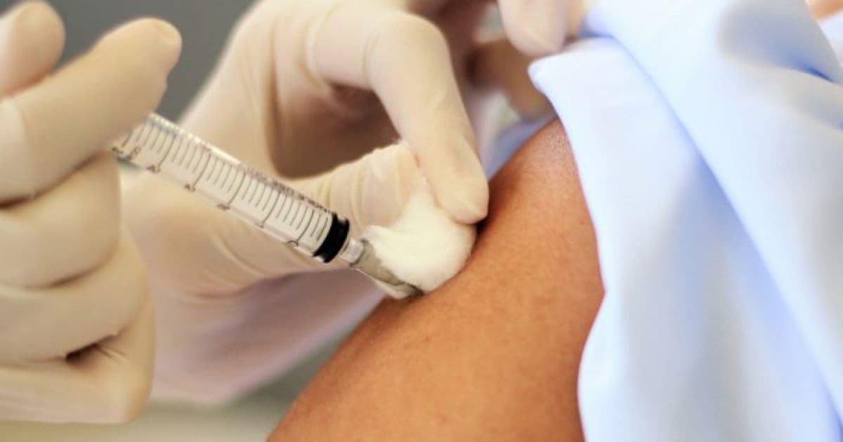 Oxford e farmacêutica retomam testes com vacina contra Covid; Anvisa aguarda contato