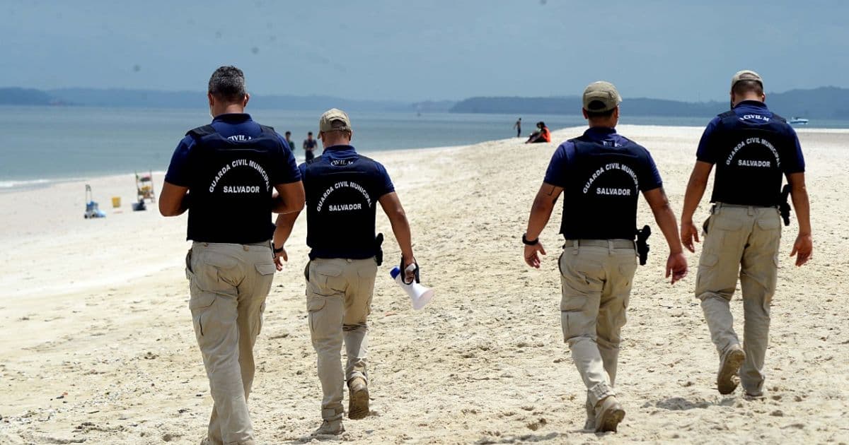 Guarda Municipal fiscaliza reabertura oficial das praias de Salvador