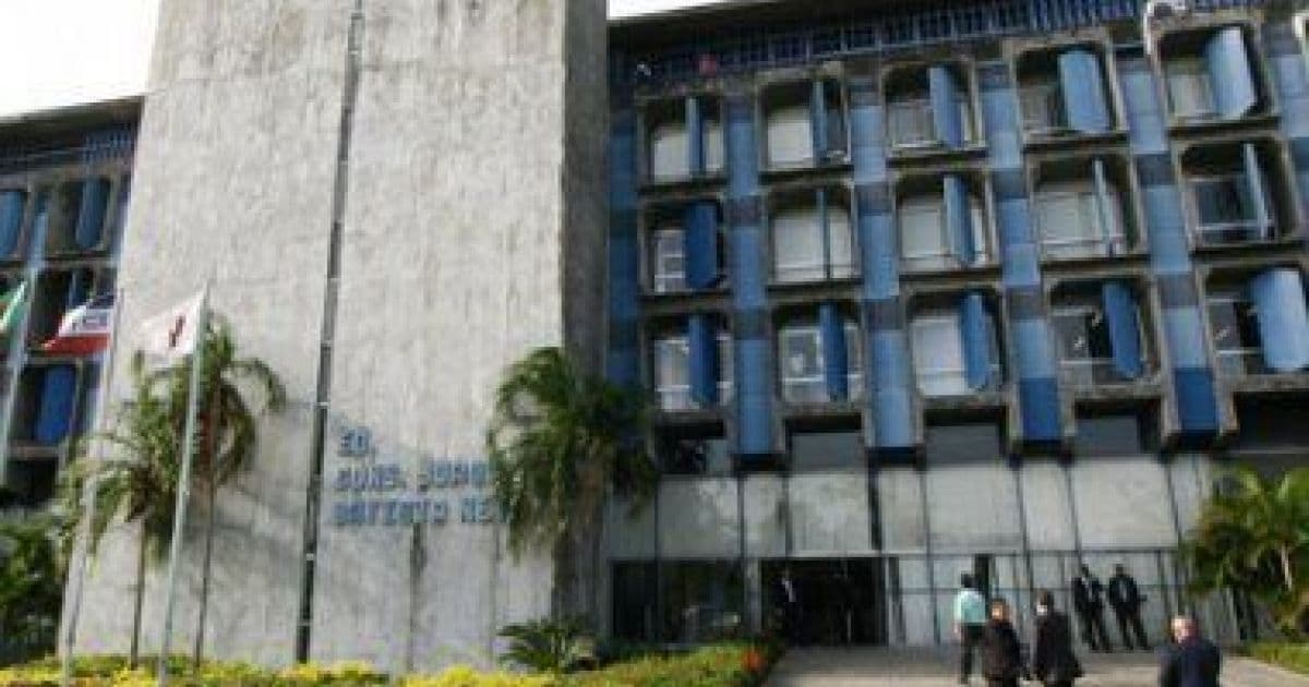 TCM divulga relação de gestores baianos com contas julgadas irregulares; veja lista