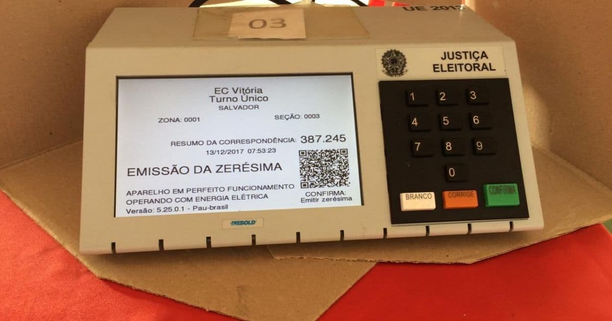 TSE considera trocar urnas eletrônicas por voto em celular nas eleições
