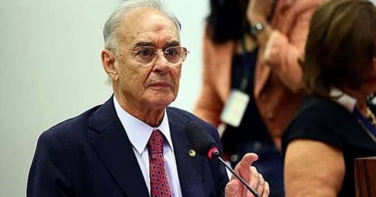 Senador Arolde de Oliveira morre em razão de complicações da Covid-19