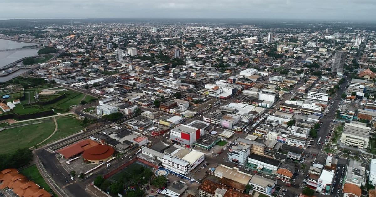 Após cinco dias de apagão no Amapá, energia começa a voltar em bairros de Macapá 