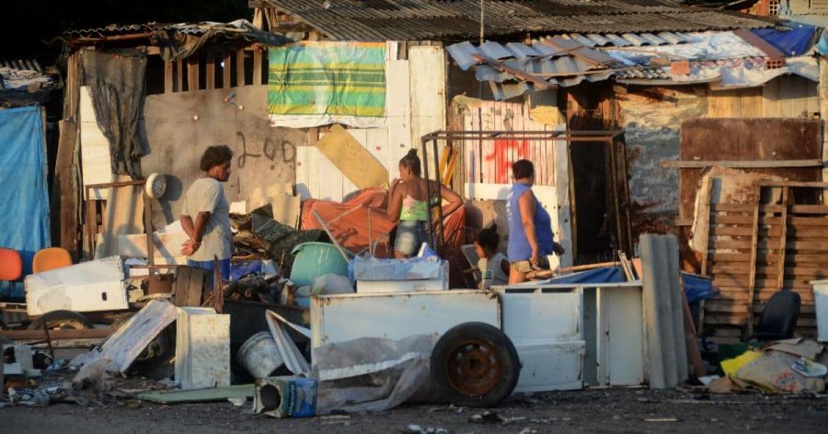 Com 14 milhões de famílias na miséria, Brasil retoma patamar de 2014
