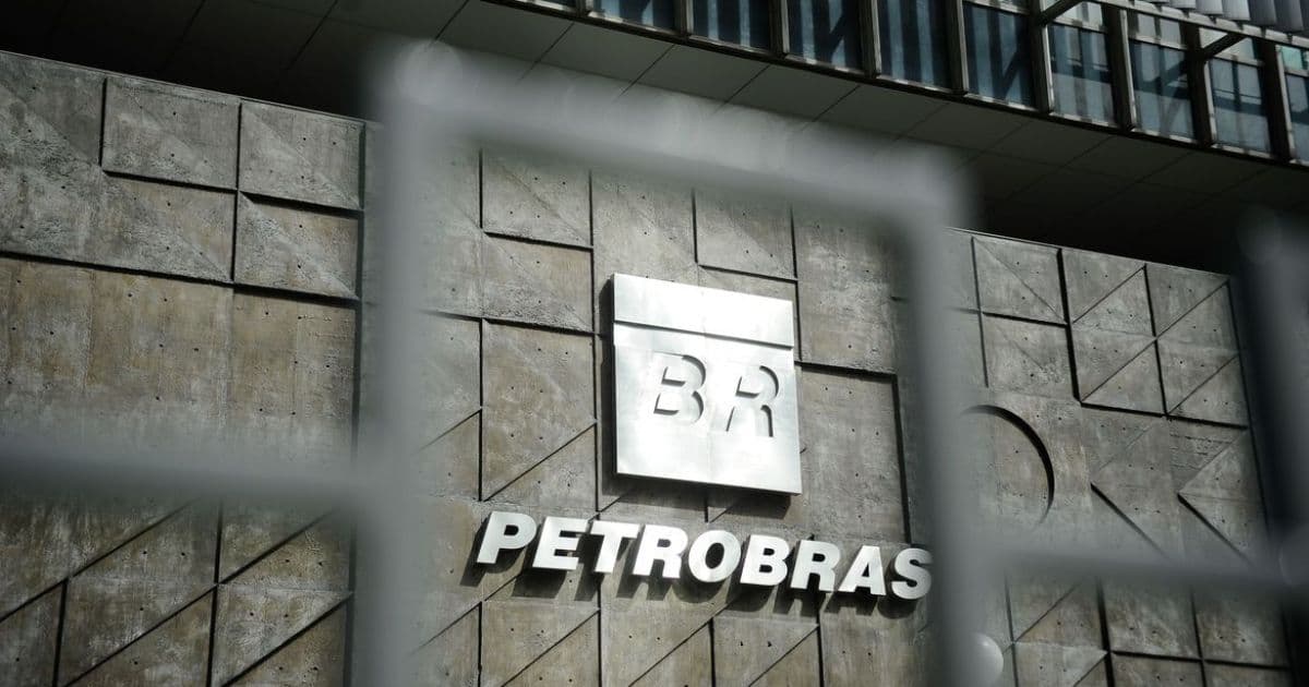Bolsa brasileira cai mais de 5% em reflexo a interferência de Bolsonaro na Petrobras