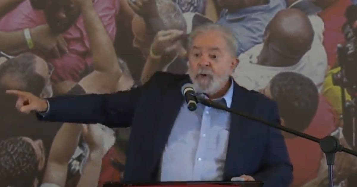 Em discurso, Lula faz contraponto a Bolsonaro e critica gestão da pandemia: 'Imbecil'