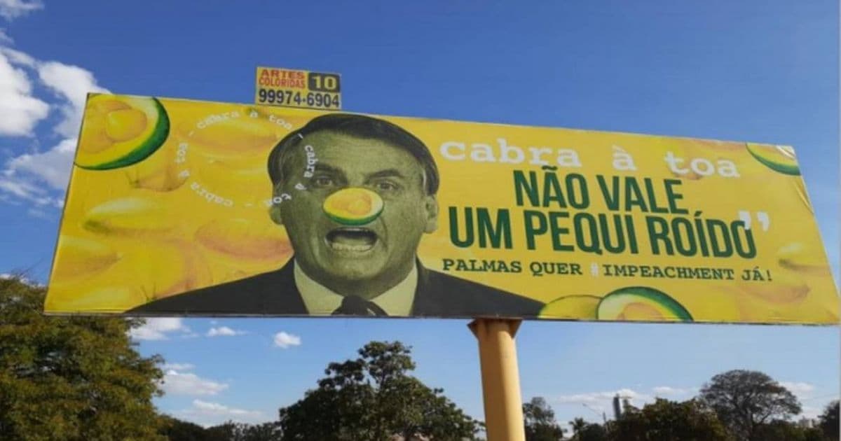 Ministro da Justiça manda PF investigar responsáveis por outdoor crítico a Bolsonaro