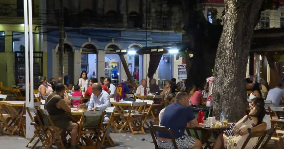 Novo decreto do governo deve permitir funcionamento de bares e restaurantes até 21h