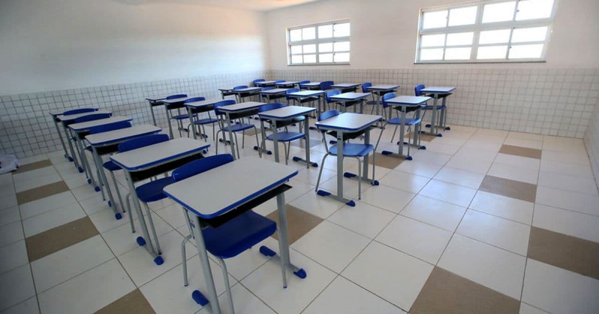 Regressão de taxas de ocupação de UTI Covid adia retorno de aulas da estadual em Salvador