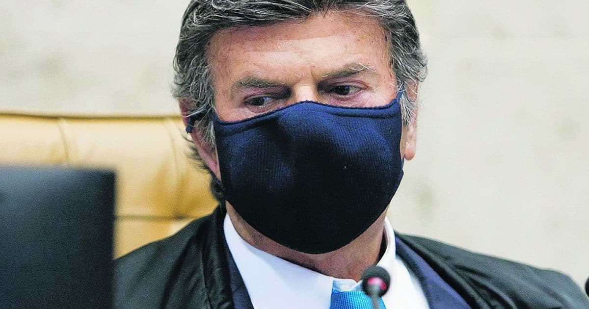 Após fala de Bolsonaro sobre decreto, Fux diz que 'STF segue vigilante, como sempre'