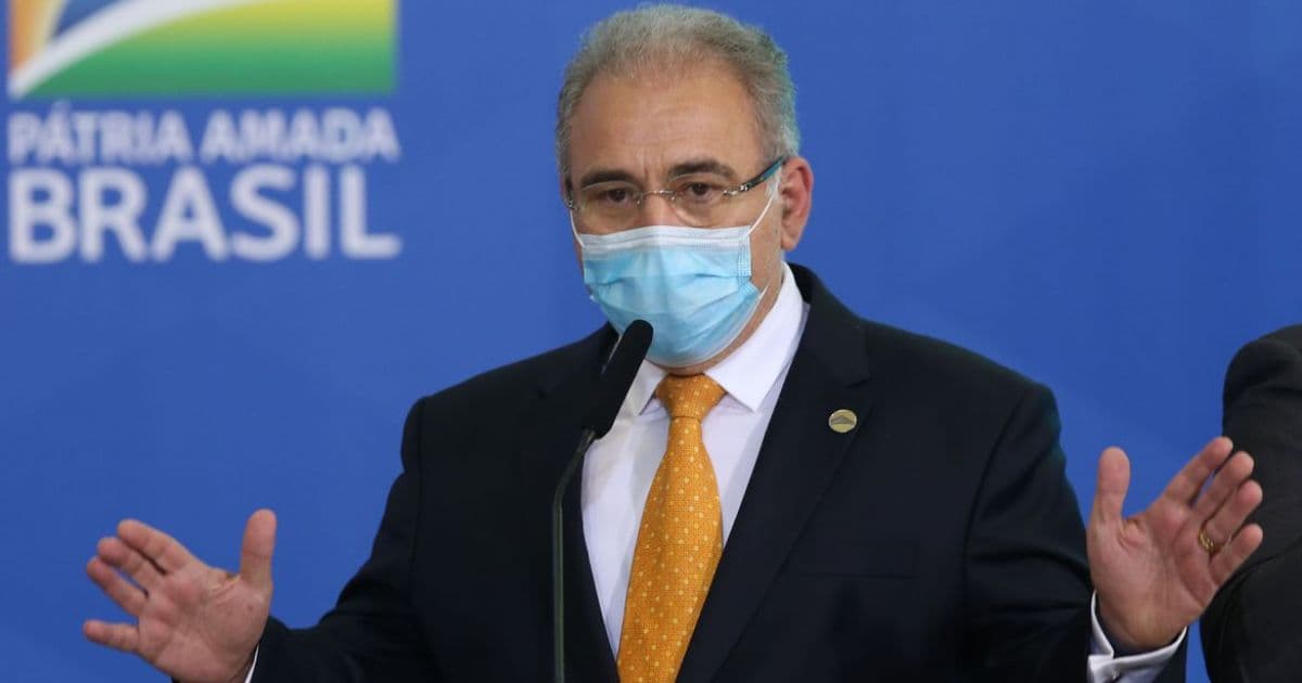 Ministro Queiroga diz que 'vacina é esperança para pôr fim à pandemia'