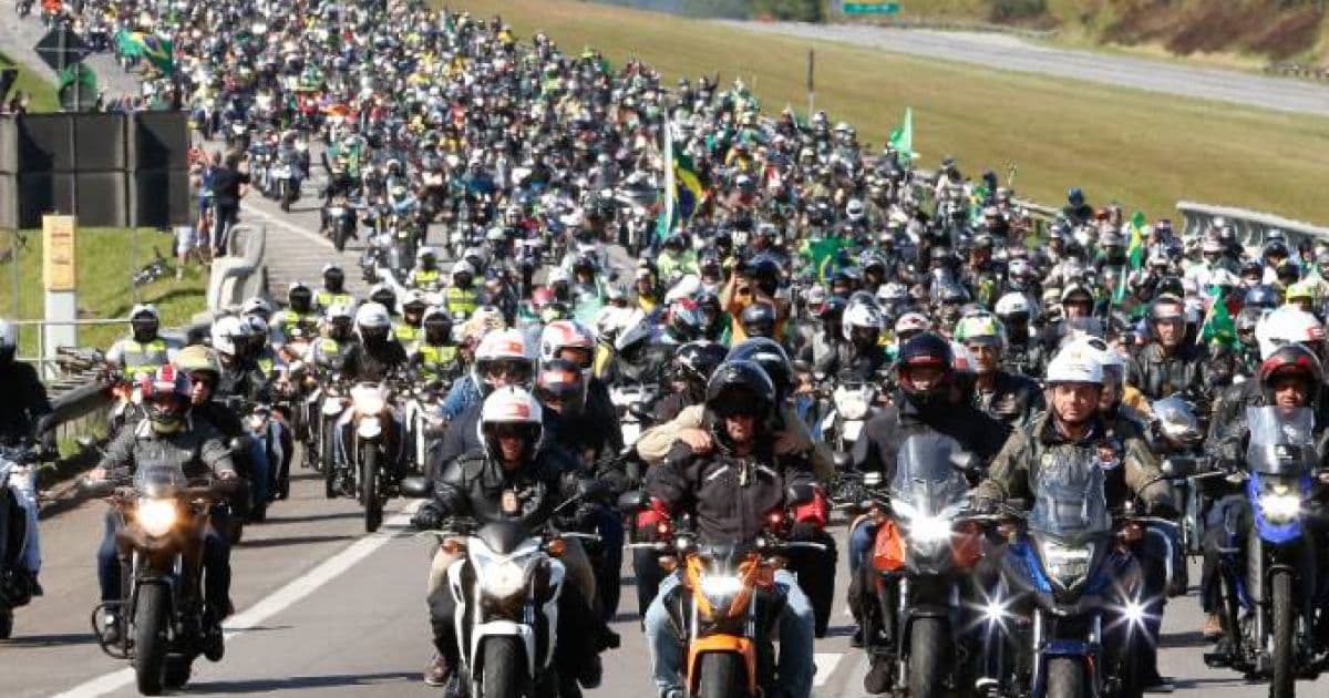 Apoiadores de Bolsonaro mobilizam moto-carreata para 2 de julho em Salvador