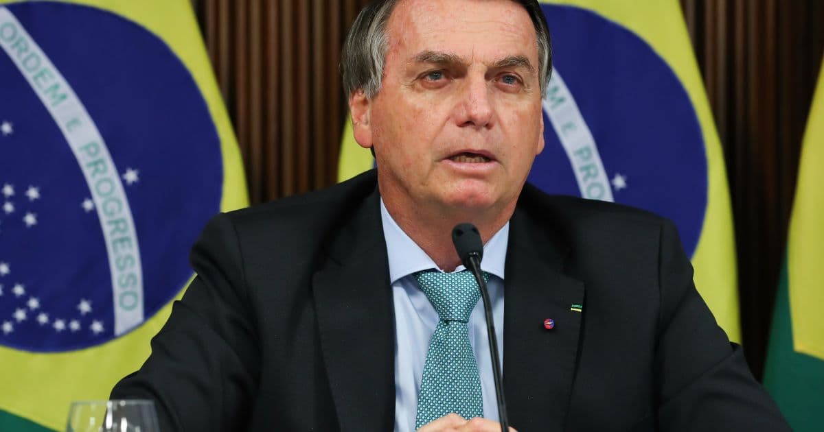 Bolsonaro minimiza denúncias: 'Inventaram corrupção por pensamento'