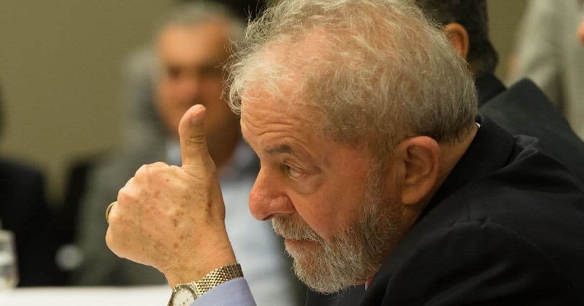 Lula ajusta calendário para turnê do Nordeste e deve aguarda definição política, diz coluna