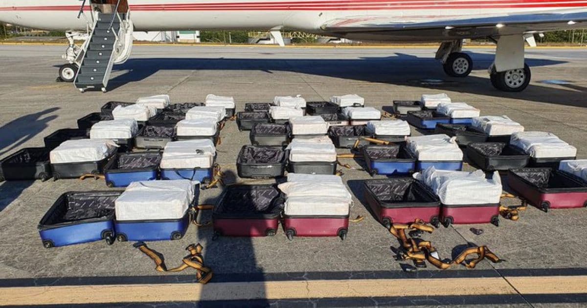 Em Fortaleza, PF apreende 1,3 tonelada de cocaína em avião turco que iria para Bélgica
