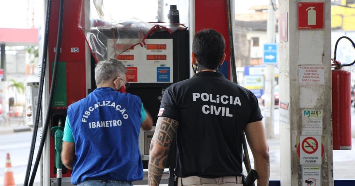 Polícia Civil participa de operação para fiscalização de postos de gasolina da RMS