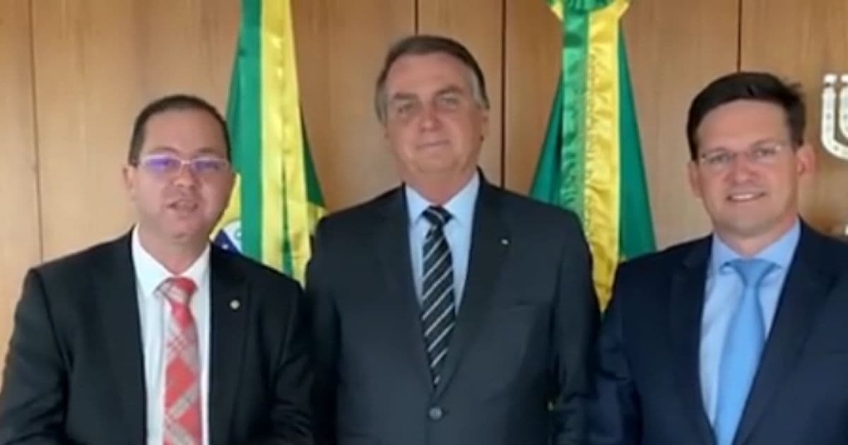 Em processo de expulsão do PDT, Alex Santana se reúne com Bolsonaro: 'Meu presidente'