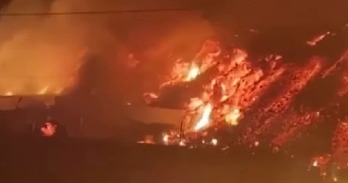 Cinco mil pessoas são evacuadas após vulcão entrar em erupção nas Ilhas Canárias