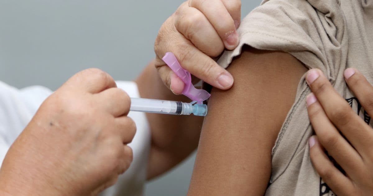 Dia D da Campanha Nacional de Multivacinação aplica mais de 15 imunizantes neste sábado