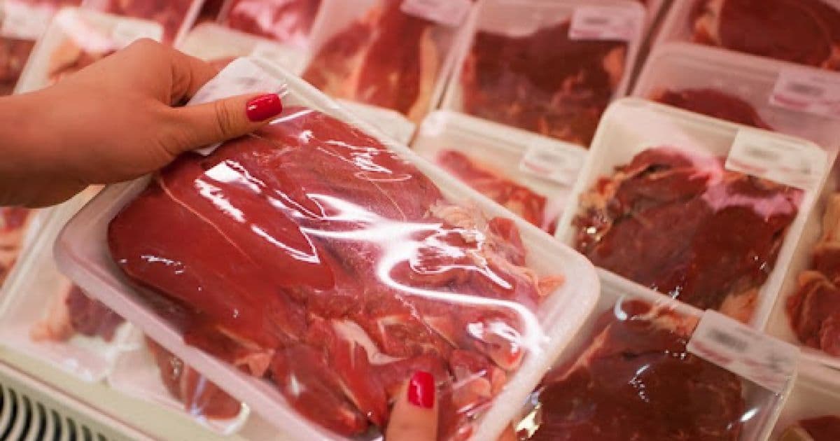 China mantém veto à compra de carne brasileira e deixa autoridades perplexas