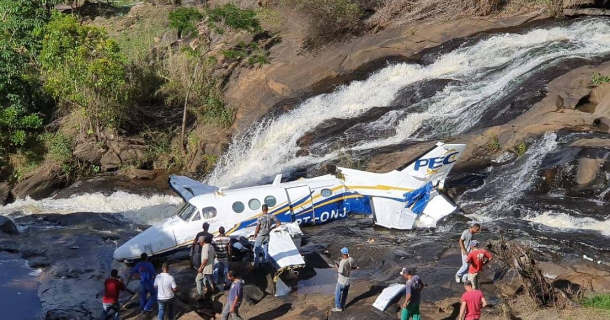 Avião que caiu com Marília Mendonça será retirado de cachoeira neste domingo